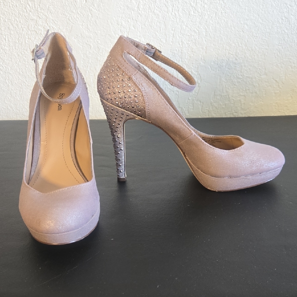 Style & Co. Shimmering Silver Platform Heels